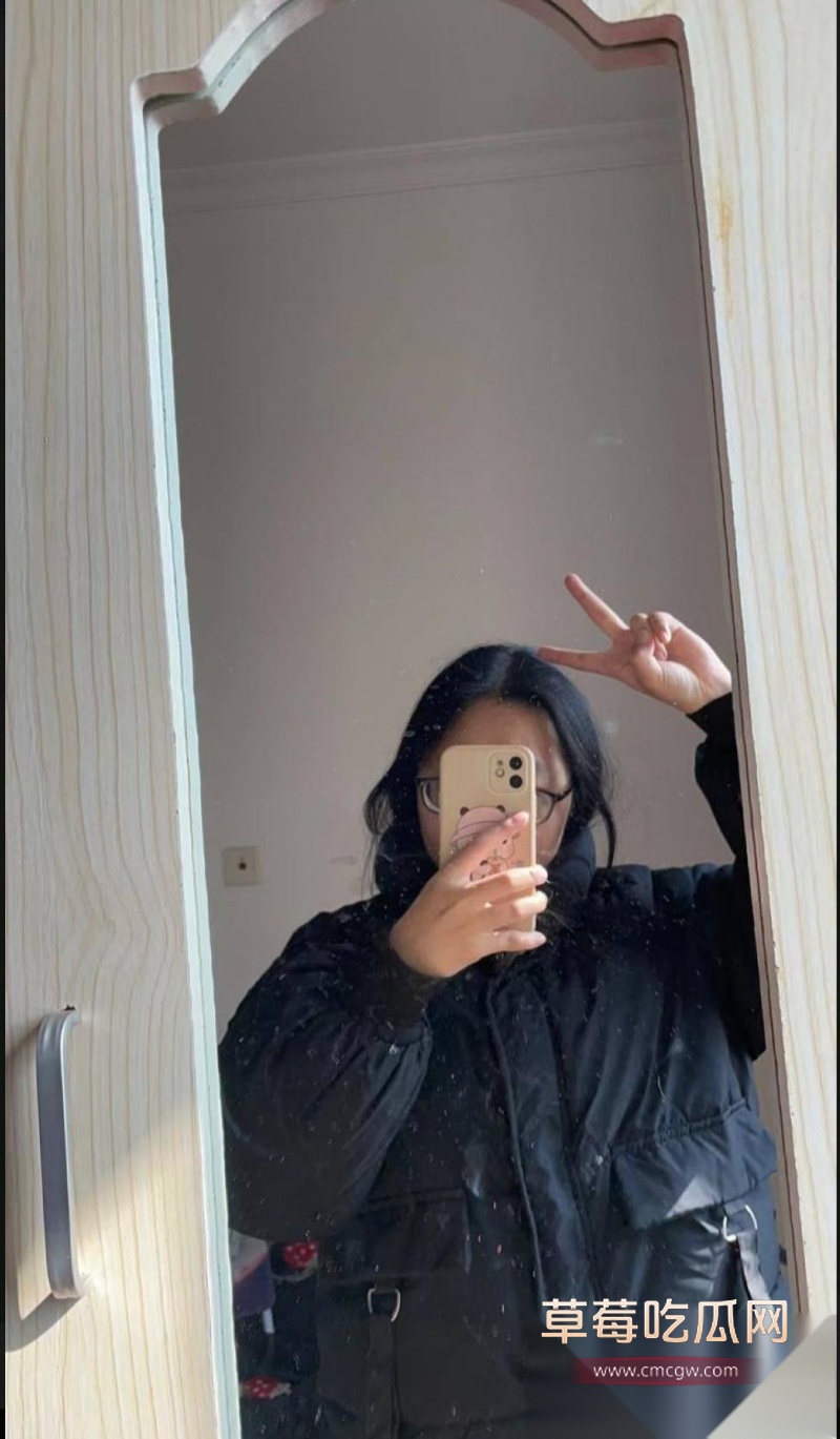 浙江反差婊肉便器刘杨 8