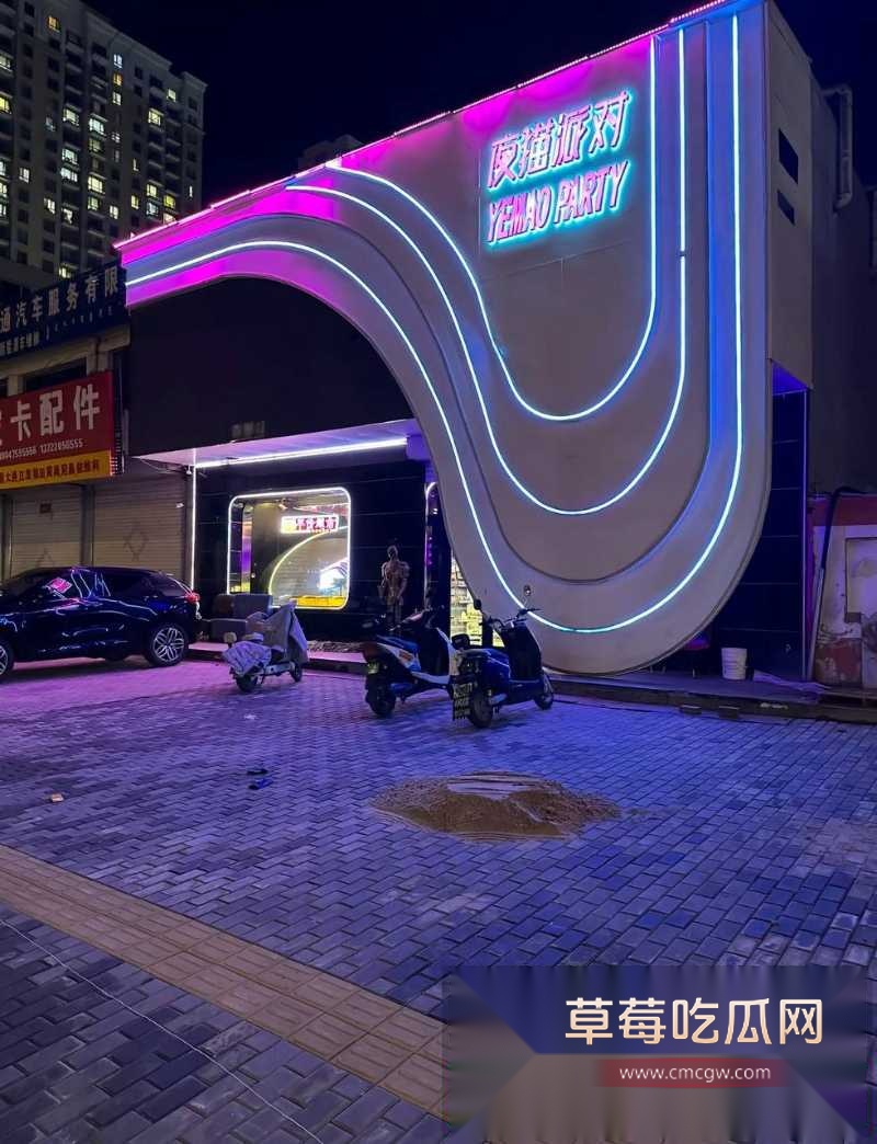 快手1150w粉丝大网红老狗前妻白羽直播控诉老狗不仅出轨女徒 14 快手1150w粉丝大网红老狗前妻白羽直播控诉老狗不仅出轨女徒 14