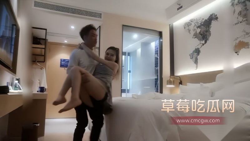 午夜寻花刚洗澡的大奶妹子 1 午夜寻花刚洗澡的大奶妹子 1