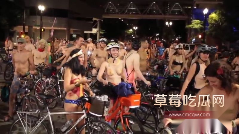波特兰万人裸体自行车夜骑3 波特兰万人裸体自行车夜骑3