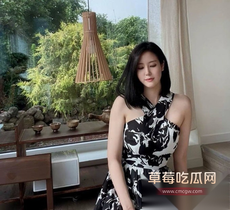 邮政少妇蓉蓉反差露出 1 邮政少妇蓉蓉反差露出 1