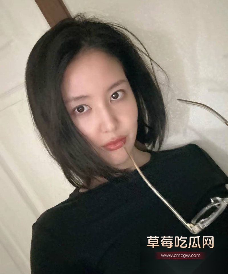 邮政少妇蓉蓉反差露出 5 邮政少妇蓉蓉反差露出 5