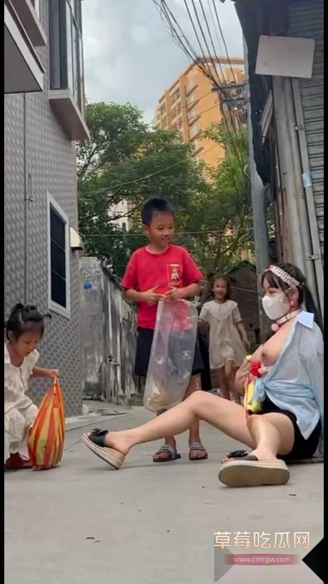 国产炸裂露出博主 广深贝贝 26 国产炸裂露出博主 广深贝贝 26