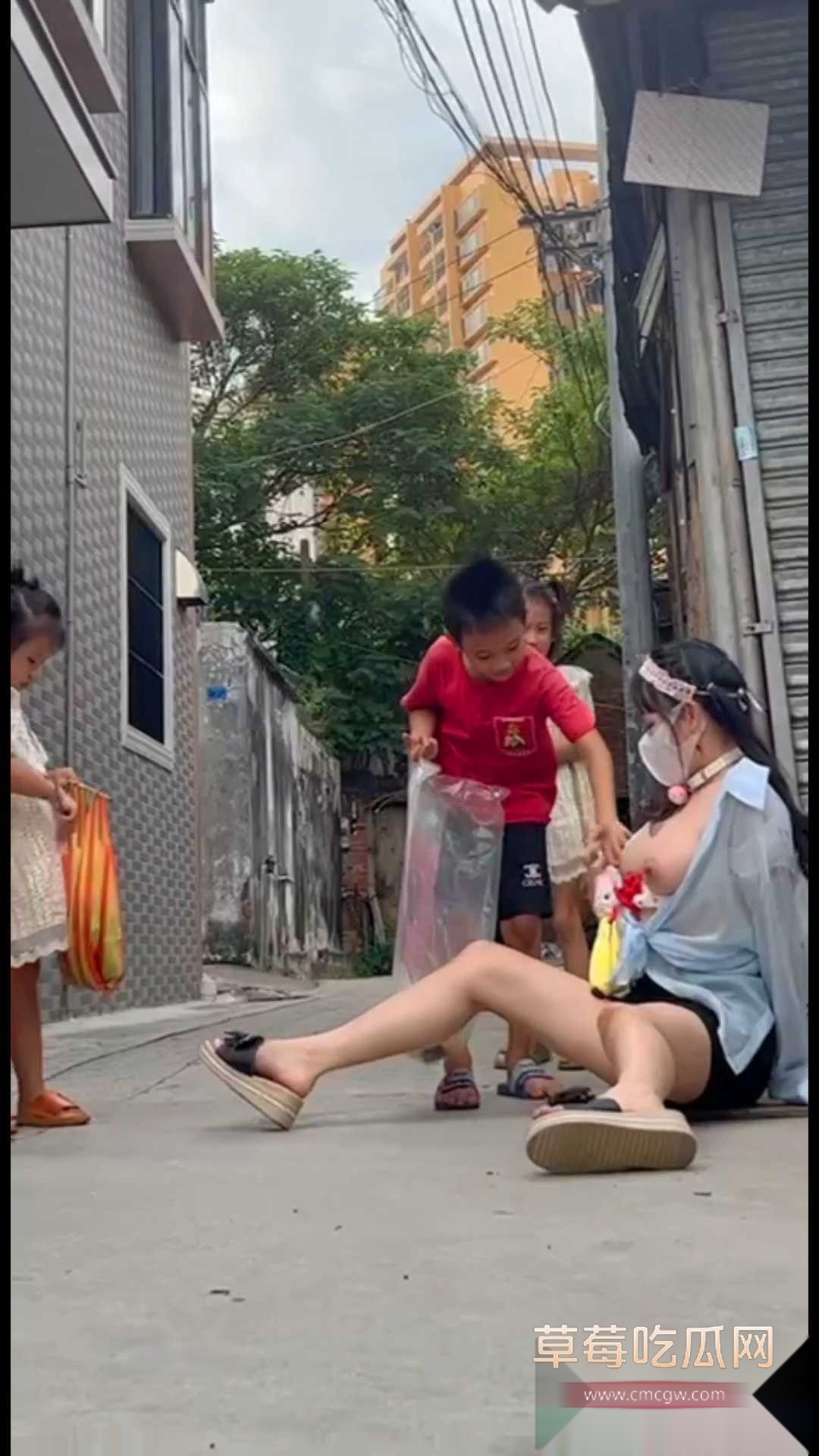 国产炸裂露出博主 广深贝贝 27 国产炸裂露出博主 广深贝贝 27