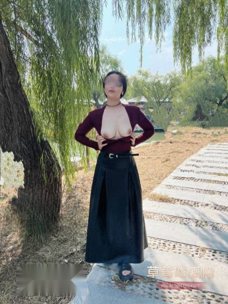 浙江网黄博主菟菟夫妻精彩作品2 浙江网黄博主菟菟夫妻精彩作品2