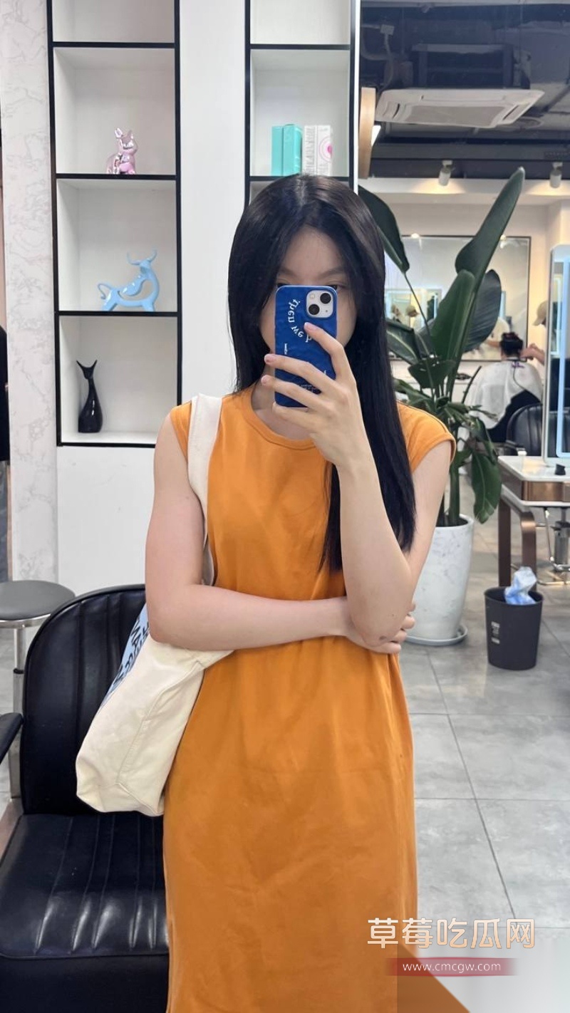 广州大学20岁极品李嘉馨私密流出 14 广州大学20岁极品李嘉馨私密流出 14