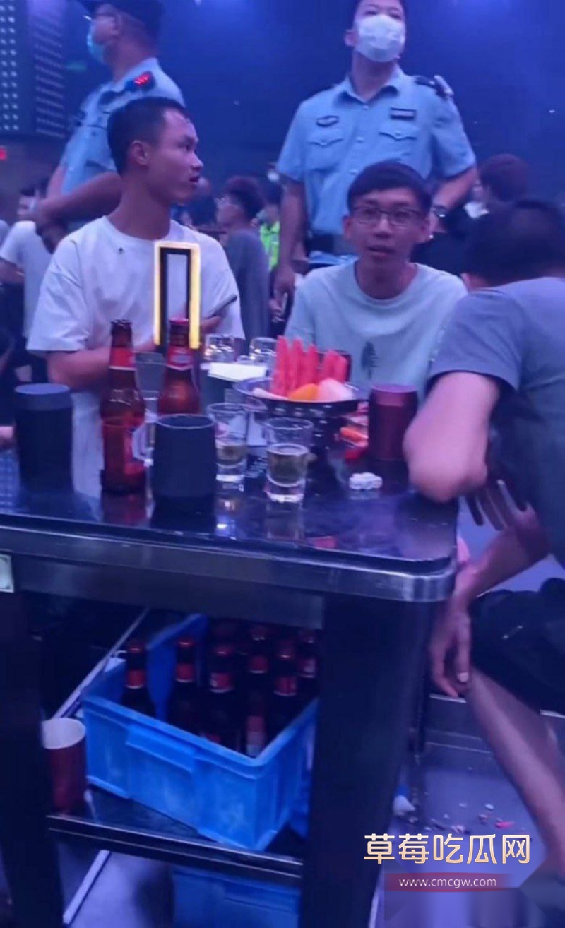 富婆和小仙女们的夜场淫靡生活爆光流出 8
