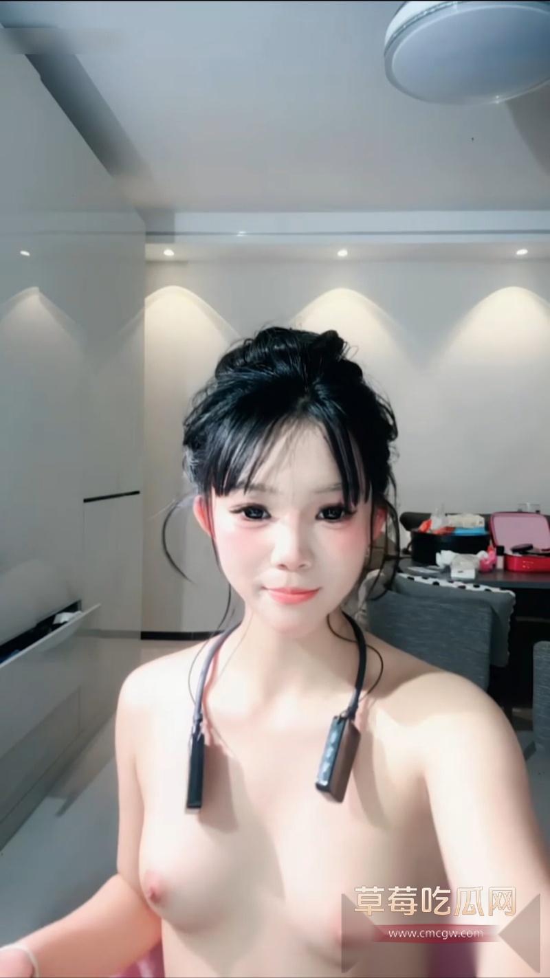 身材娇小玲珑的博主 豆芽菜萝莉 11 身材娇小玲珑的博主 豆芽菜萝莉 11