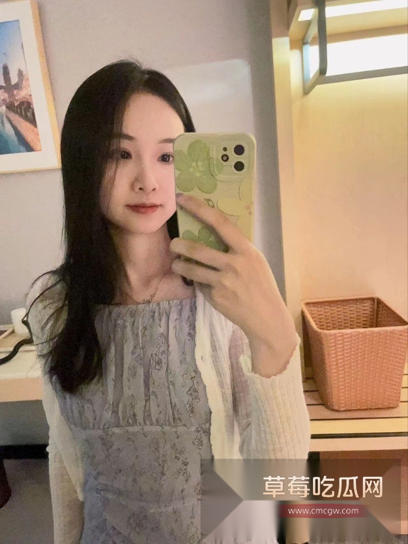湖南银行女职员程芯琪 新婚燕尔就出来约炮 11 湖南银行女职员程芯琪 新婚燕尔就出来约炮 11