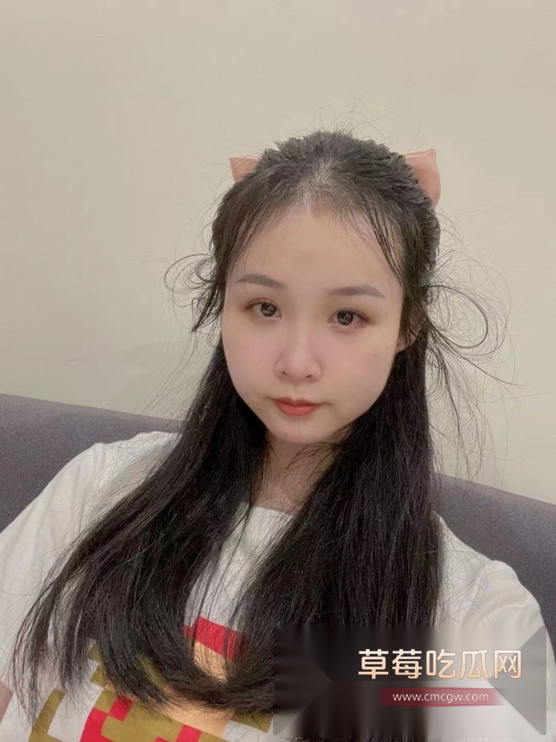 湖南银行女职员程芯琪 新婚燕尔就出来约炮 14 湖南银行女职员程芯琪 新婚燕尔就出来约炮 14