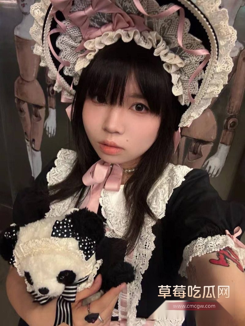 河南新乡女教师私下的反差样被男友泄密13 河南新乡女教师私下的反差样被男友泄密13