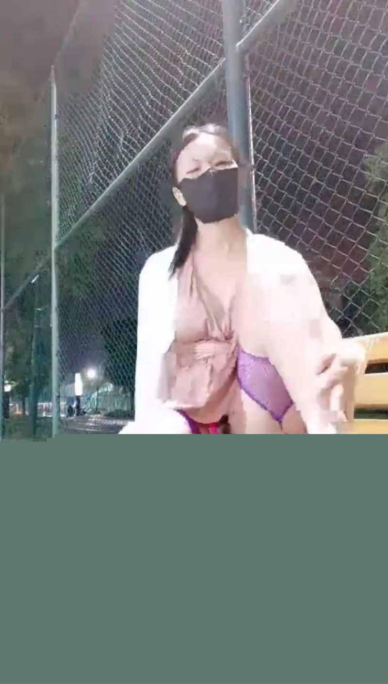 极品人妻小汤圆真空户外跳蛋震逼 9 极品人妻小汤圆真空户外跳蛋震逼 9