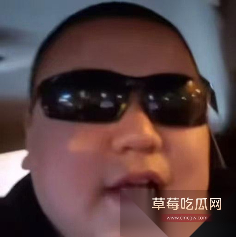 斗鱼李老八旗下直播员 卷毛和管奚 为了博眼球赚流量 11 斗鱼李老八旗下直播员 卷毛和管奚 为了博眼球赚流量 11