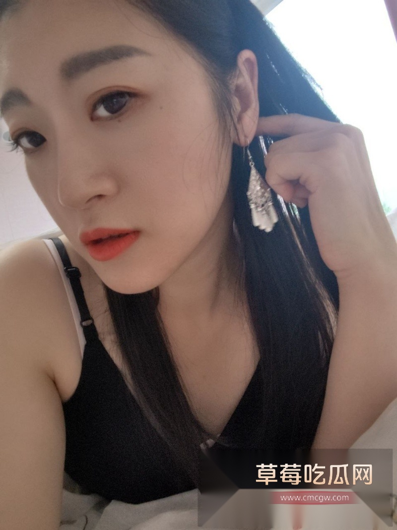 北京美女销售王宇婷被男客户约出去吃日料 2 北京美女销售王宇婷被男客户约出去吃日料 2