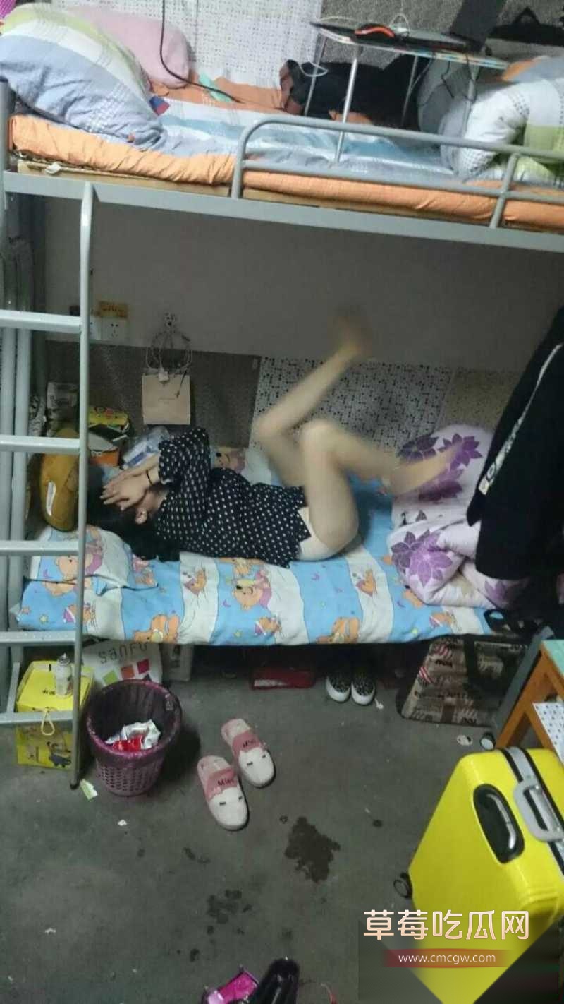 高价购买女生宿舍实拍视频 15 高价购买女生宿舍实拍视频 15