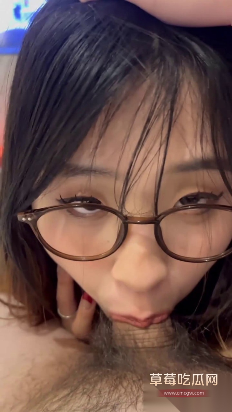 南宁职院高颜眼镜妹易紫妍 9 南宁职院高颜眼镜妹易紫妍 9