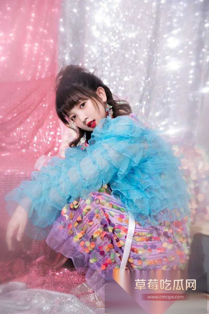 抖音大网红蓝战非被其捆绑女cp图图 28 抖音大网红蓝战非被其捆绑女cp图图 28