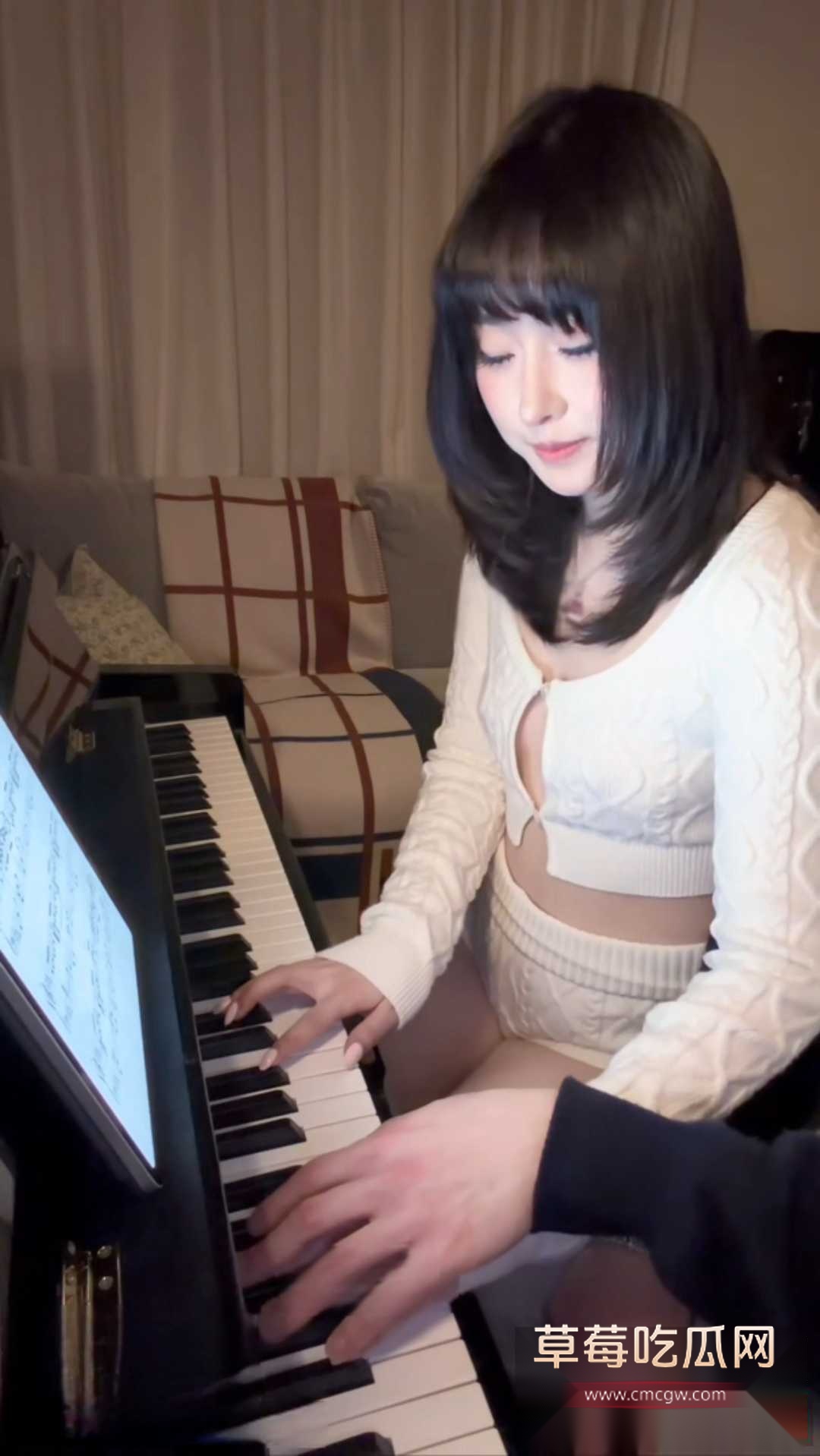 pupuwaifu钢琴间的互动剧情 12