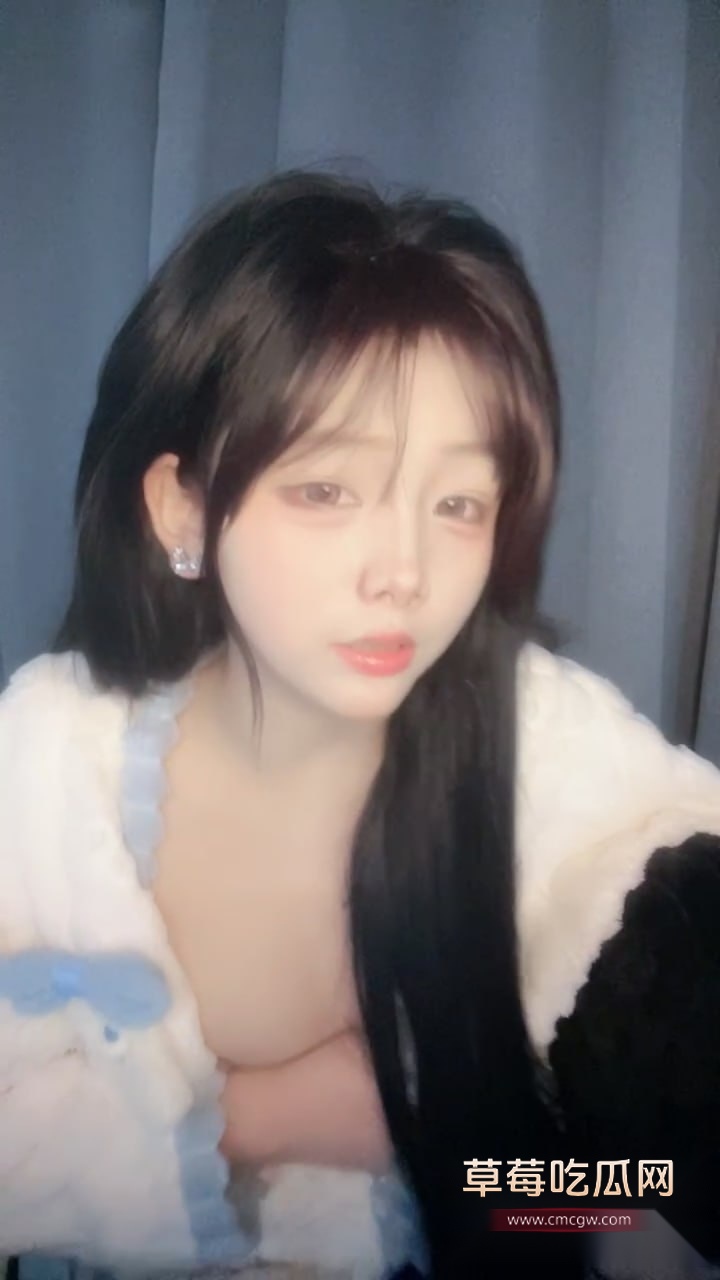 顶级萌妹 小奶葫芦 性爱直播 20 顶级萌妹 小奶葫芦 性爱直播 20