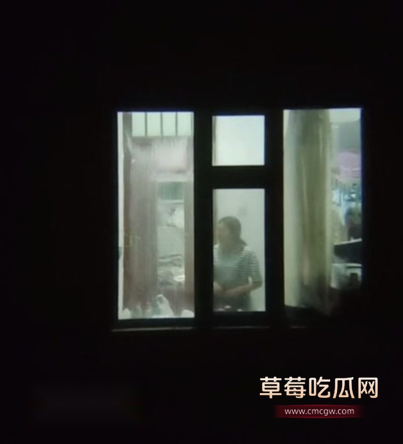 女生宿舍外真实偷拍学生妹4 女生宿舍外真实偷拍学生妹4