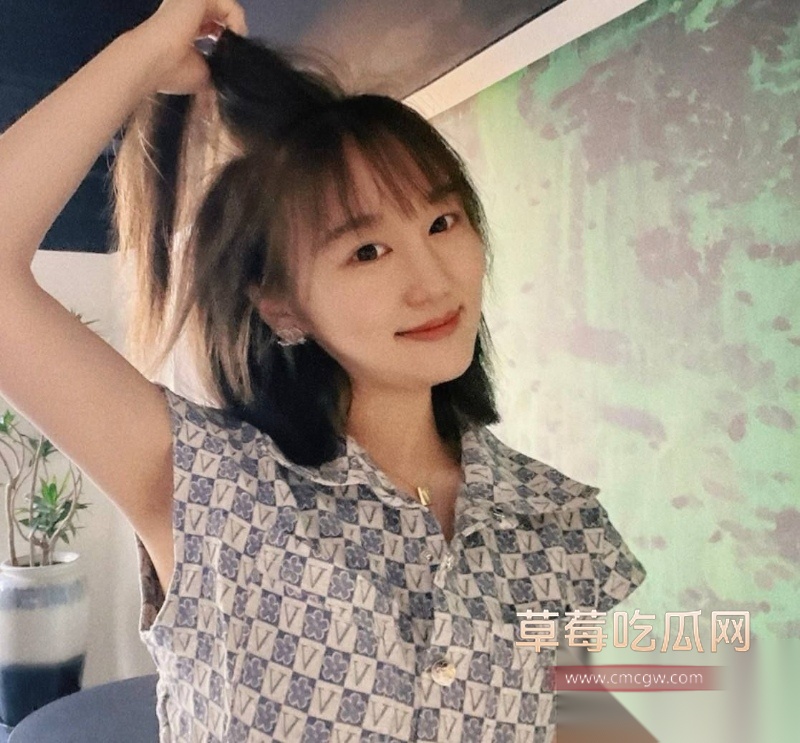 河南郑州教师人妻反差得一比 2 河南郑州教师人妻反差得一比 2