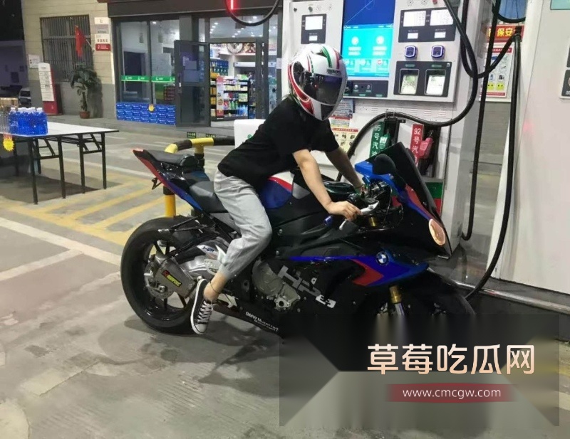 广州陈红霞与老公长期分居寂寞出轨 3
