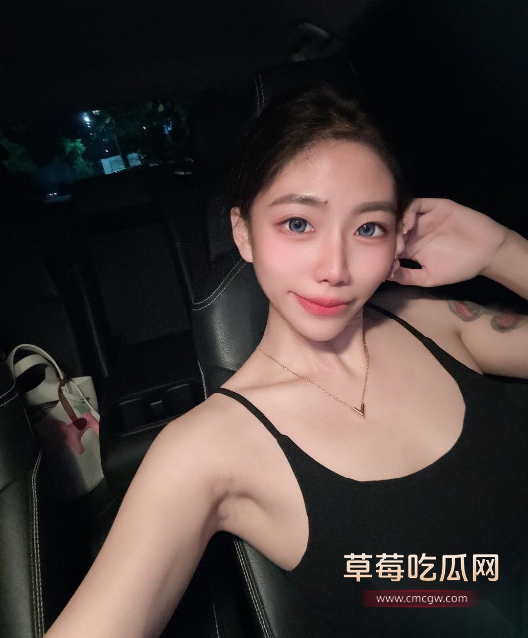 IG高颜满背纹身的小网红娜娜 7 IG高颜满背纹身的小网红娜娜 7
