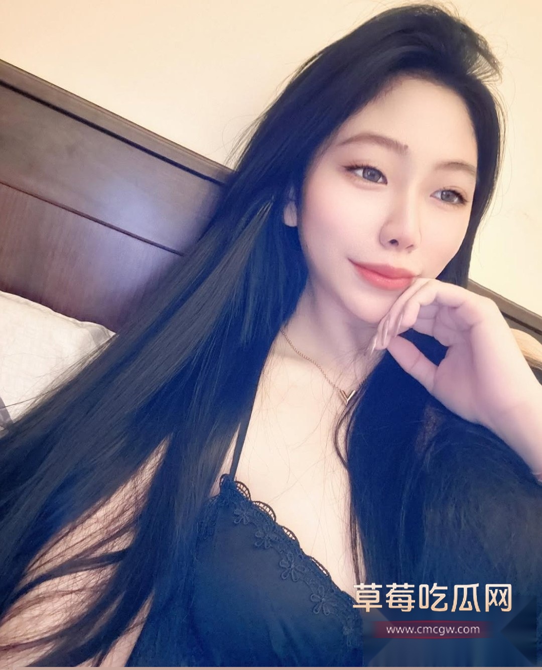 IG高颜满背纹身的小网红娜娜 15 IG高颜满背纹身的小网红娜娜 15