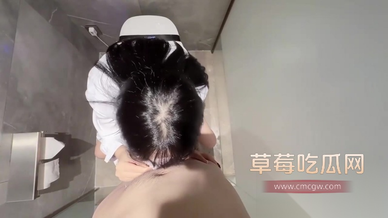 糖心福利UP主学姐 在公共卫生间被巨根暴操 3