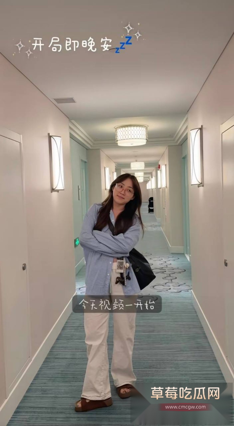 抖音290w粉女网红小郑嘻嘻被曝出轨 37