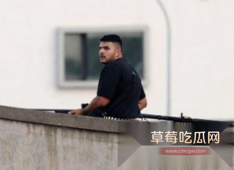 澳大利亚邦迪海滩光明节变修罗场 恐怖分子持枪预谋屠杀犹太人  1