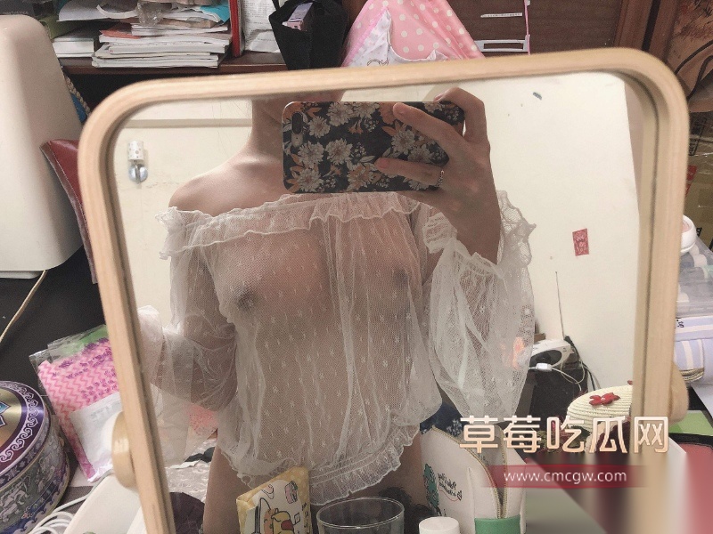 超可爱的20岁短发小只马摄影师鐘小曼 21 超可爱的20岁短发小只马摄影师鐘小曼 21
