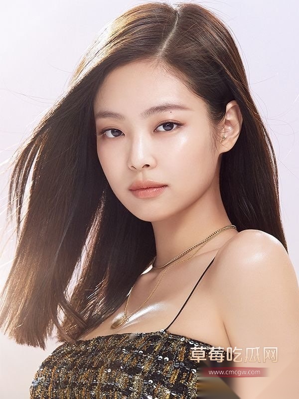 blackpink成员Jennie泡澡露奶私照 13 blackpink成员Jennie泡澡露奶私照 13
