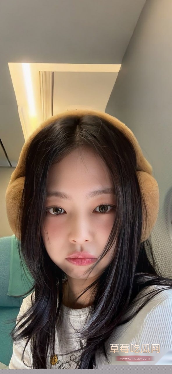 blackpink成员Jennie泡澡露奶私照 15 blackpink成员Jennie泡澡露奶私照 15