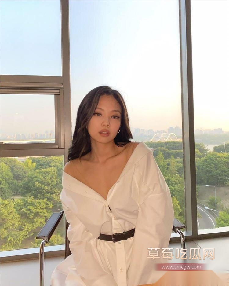 blackpink成员Jennie泡澡露奶私照 27 blackpink成员Jennie泡澡露奶私照 27