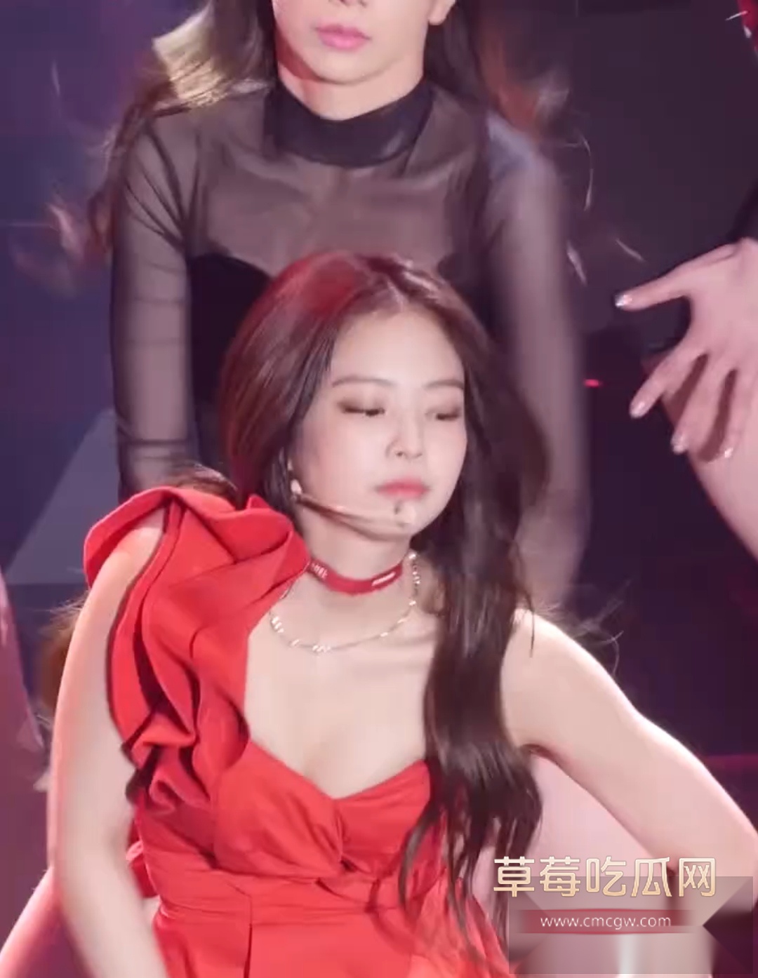 blackpink成员Jennie泡澡露奶私照 2 blackpink成员Jennie泡澡露奶私照 2