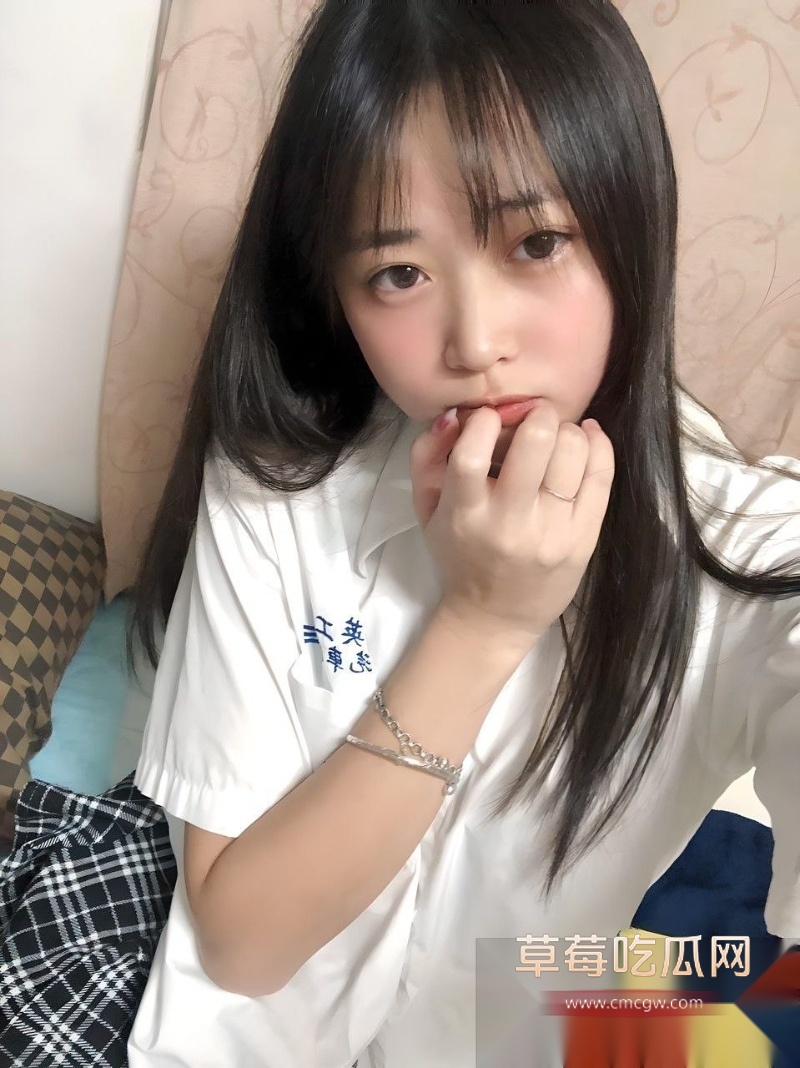 湖北卫校马小朵和男友视频泄密 3