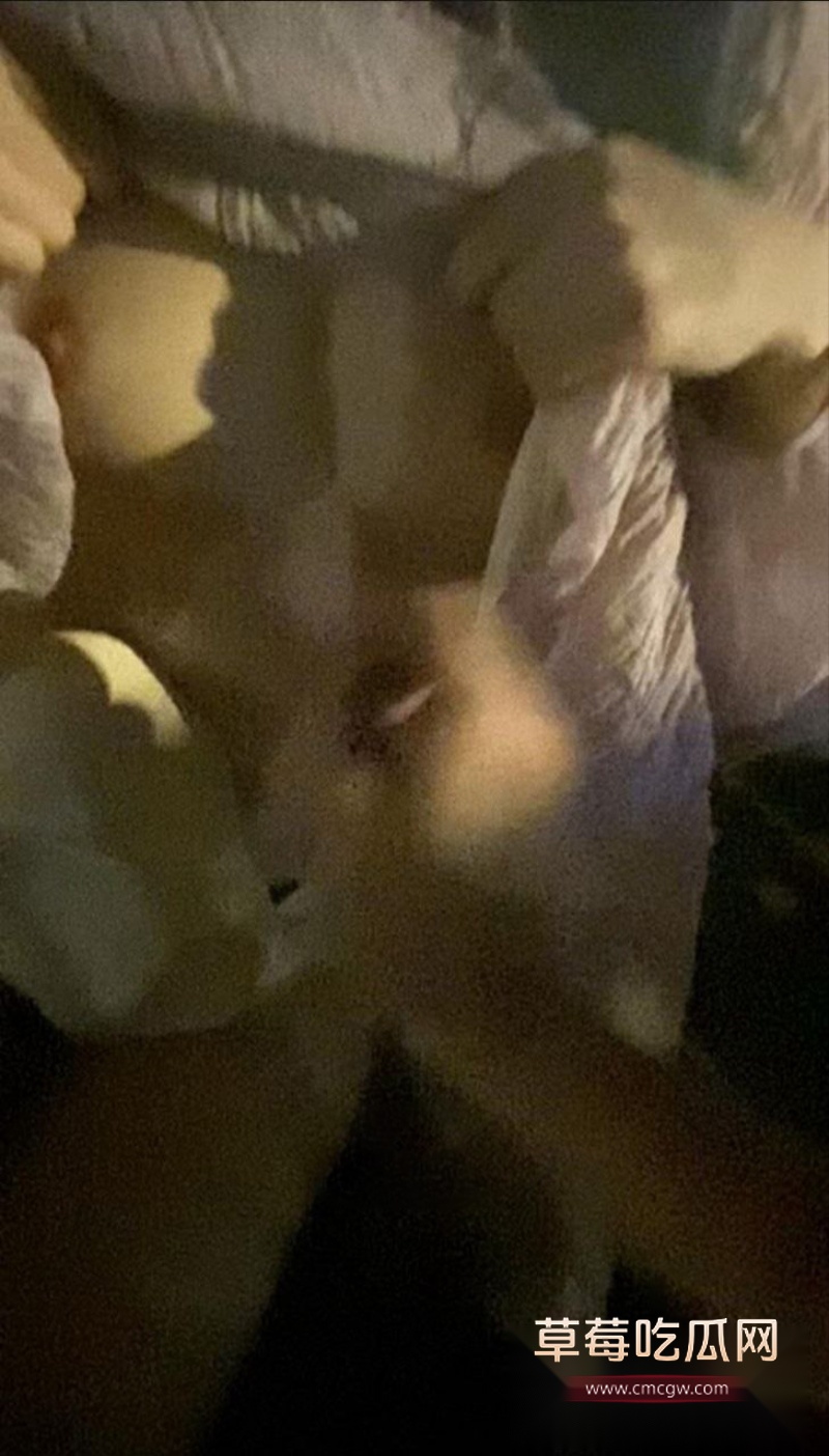 哥哥带妹妹去户外喝酒聊天 5 哥哥带妹妹去户外喝酒聊天 5