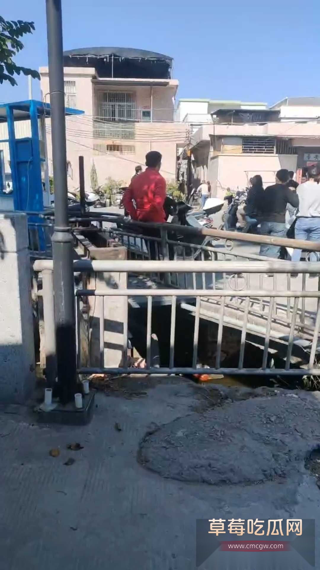 精神病砍死4人现场血腥 8 精神病砍死4人现场血腥 8
