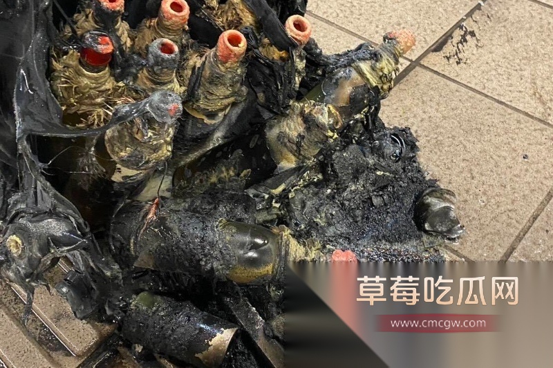 台北捷运车站发生重大连环袭击案震惊全网 11 台北捷运车站发生重大连环袭击案震惊全网 11