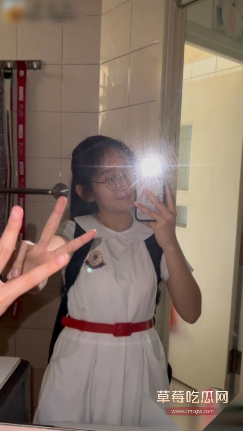 香港学生妹朱双双不雅视频流出 16
