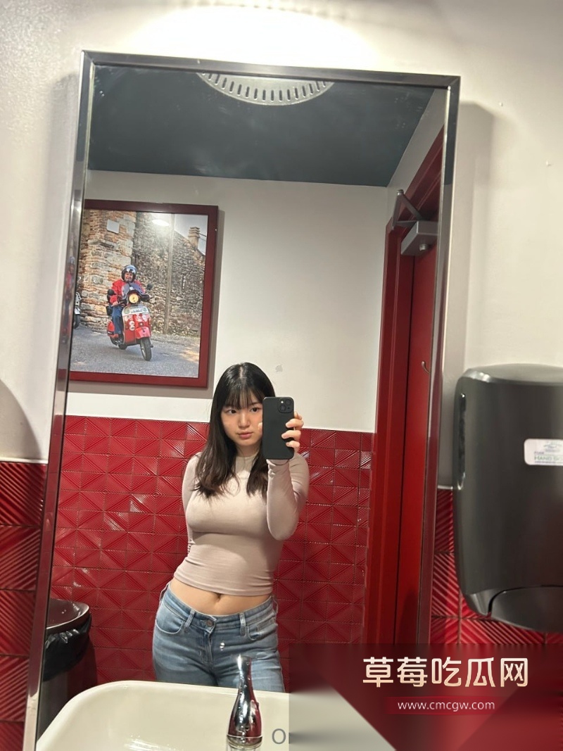 OnlyFans亚裔博主5luttybrownie订阅合集 4 OnlyFans亚裔博主5luttybrownie订阅合集 4