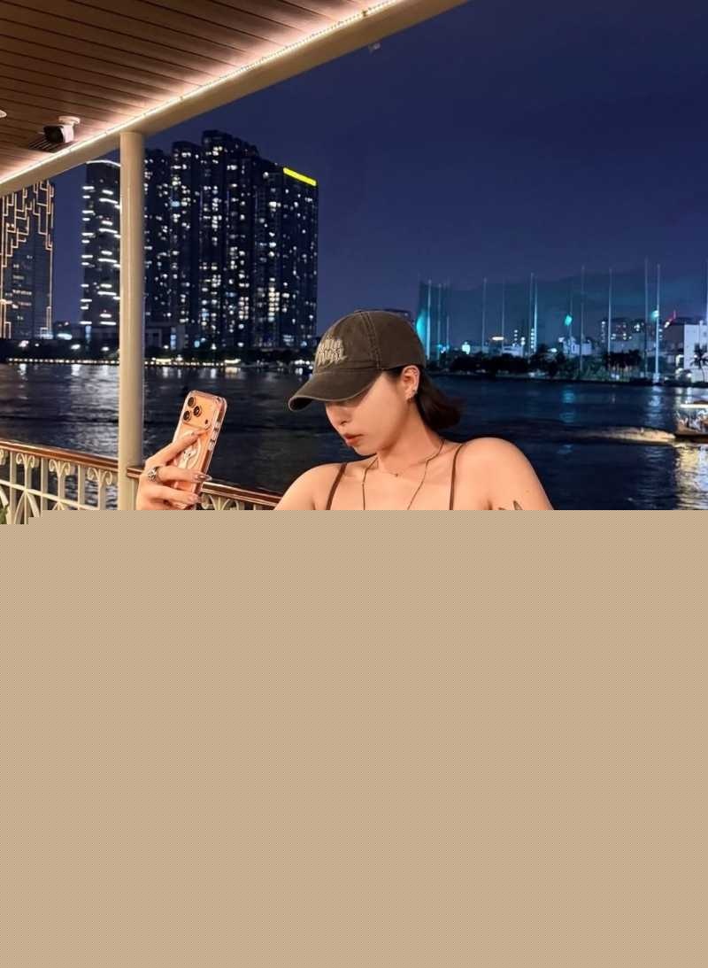 超漂亮巨乳短发小网美 5 超漂亮巨乳短发小网美 5