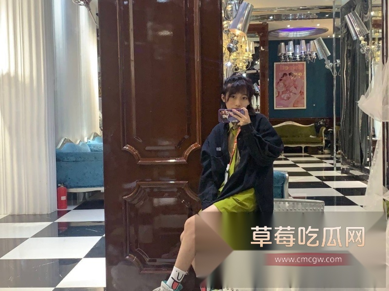 营口96后花店老板娘刘姝麟云盘中毒泄密 16 营口96后花店老板娘刘姝麟云盘中毒泄密 16