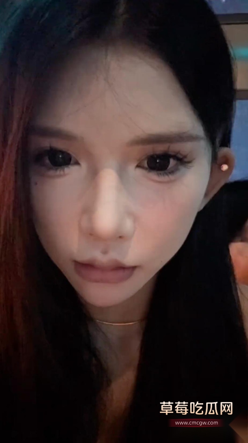 网红umi从柬埔寨一枝花沦为疯癫大妈 18 网红umi从柬埔寨一枝花沦为疯癫大妈 18