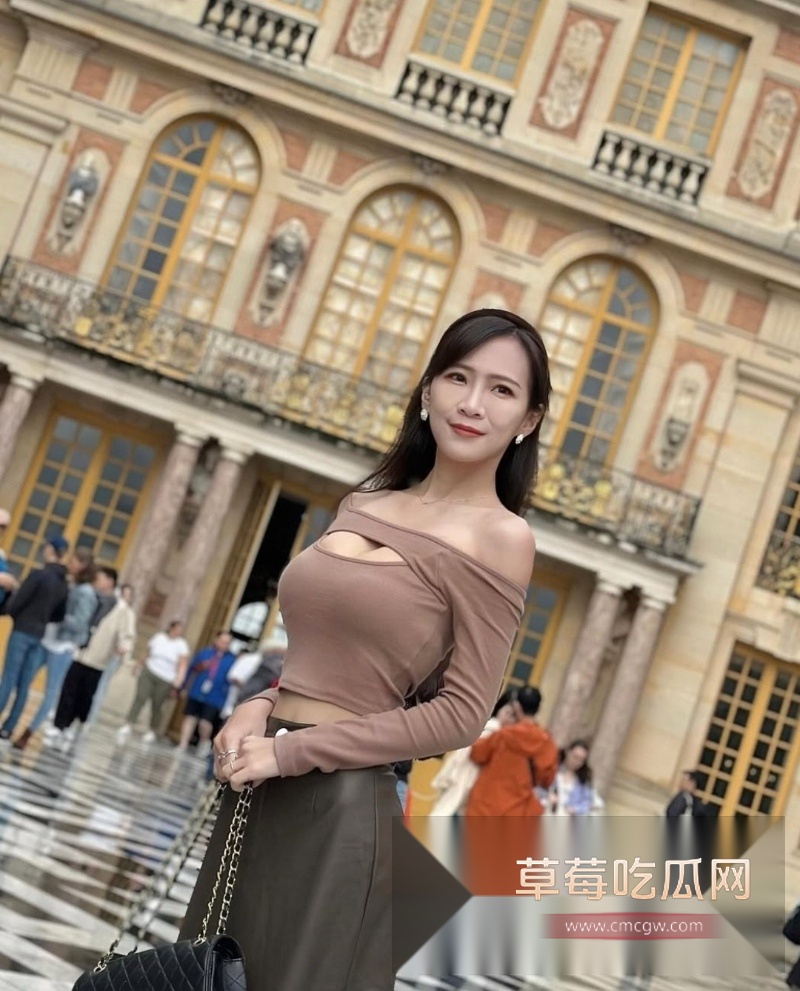 超漂亮短发巨乳网美麦麦家用摄像头遭黑客破解 14 超漂亮短发巨乳网美麦麦家用摄像头遭黑客破解 14