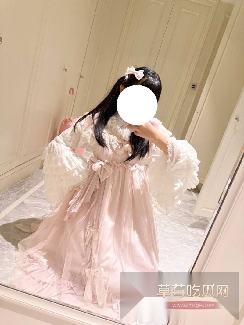 推特微微胖高颜值双马尾少萝 27 推特微微胖高颜值双马尾少萝 27