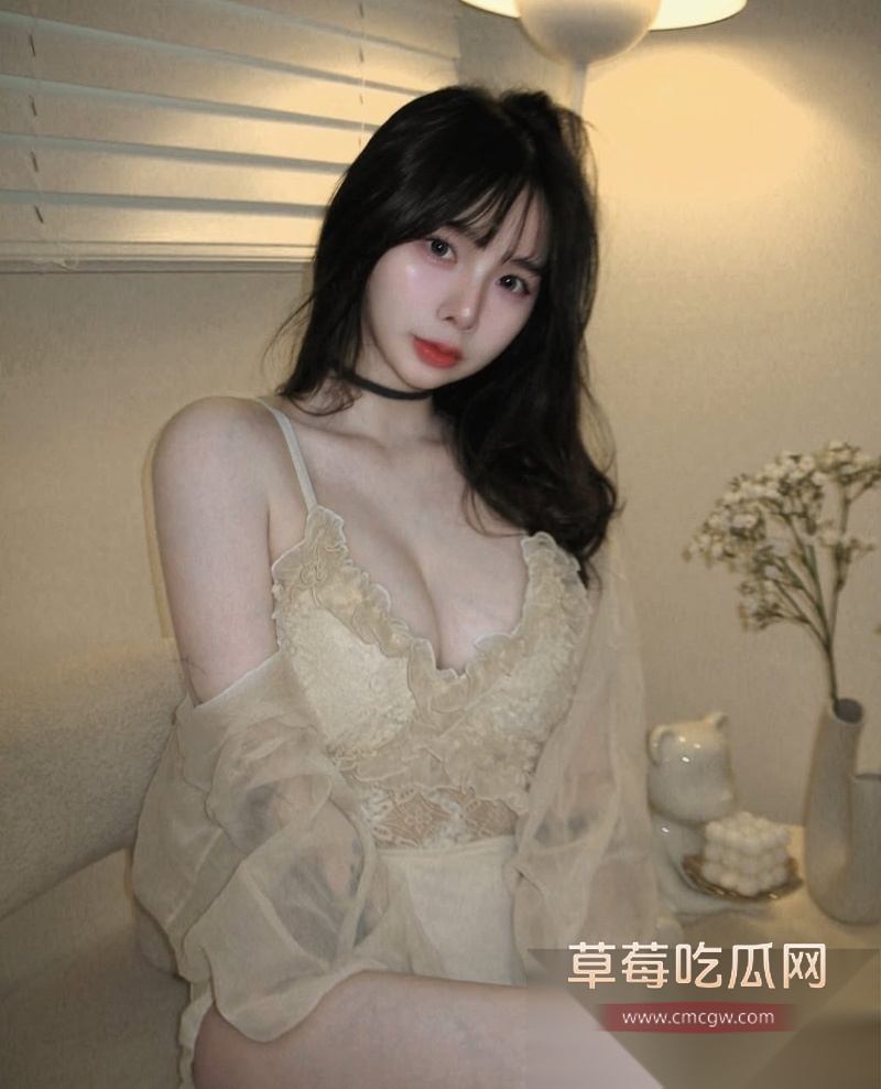 IG20万粉高颜巨乳模特ZAZZA 14 IG20万粉高颜巨乳模特ZAZZA 14