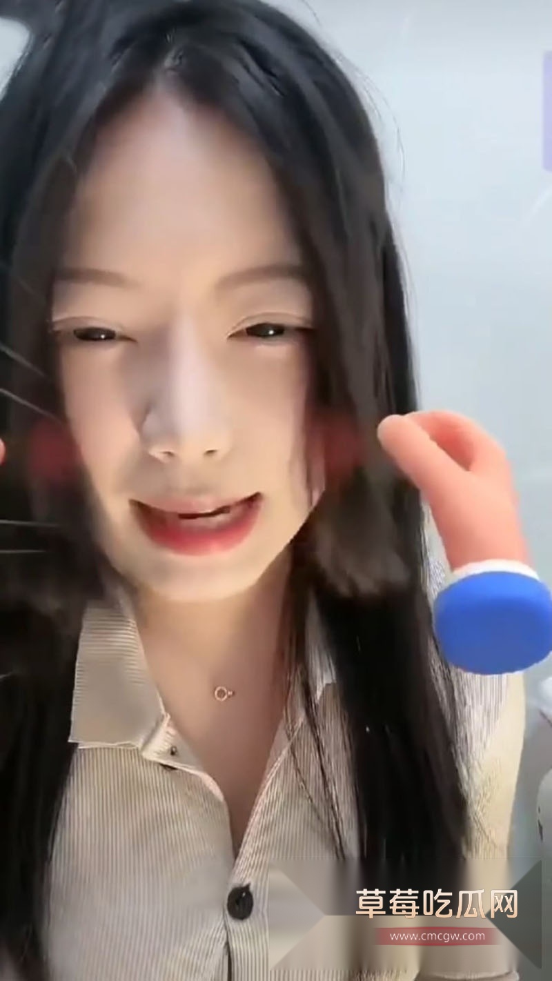 冷艳小姨美艳后妈骚奶狂甩 5 冷艳小姨美艳后妈骚奶狂甩 5