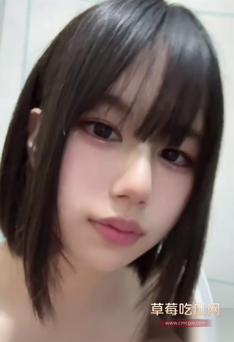 高颜值日本樱花妹洗澡抠逼 1 高颜值日本樱花妹洗澡抠逼 1